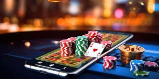 Texas Hold'em Poker Live Table ကစားနေသောမြင်ကွင်း